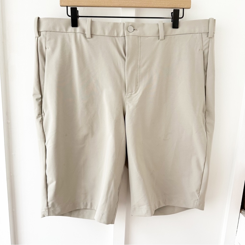 lululemon athletica Men's Light Beige Performance Shorts